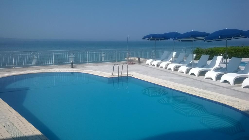 Neva Hotel 3*